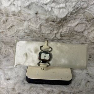 Geneva Analog White & Silver Women's Fashion Snap Watch